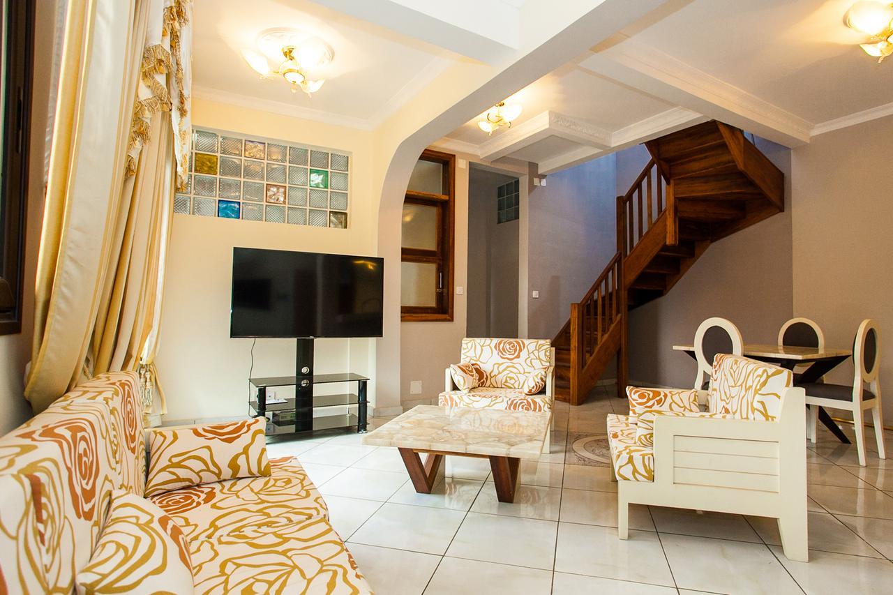 Oceanis Home & Voyages Ivato  Exterior foto
