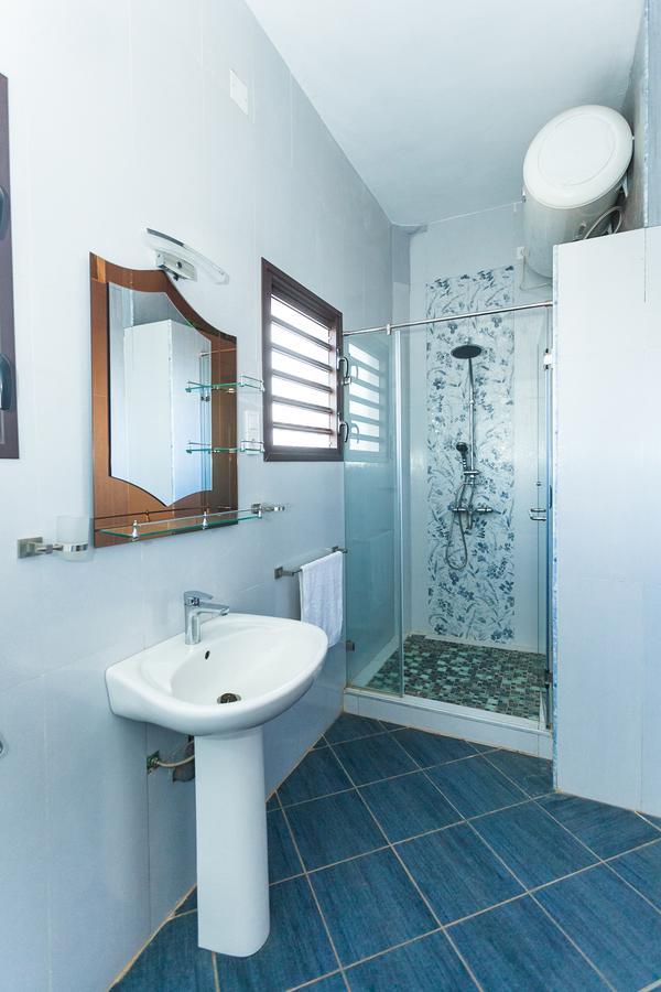 Oceanis Home & Voyages Ivato  Exterior foto